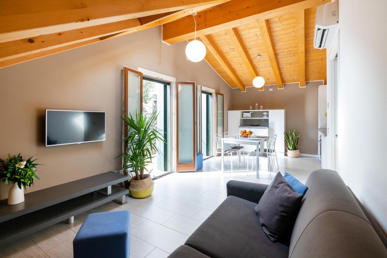 Ca' Degli Antichi Giardini Apartments Венеция Екстериор снимка
